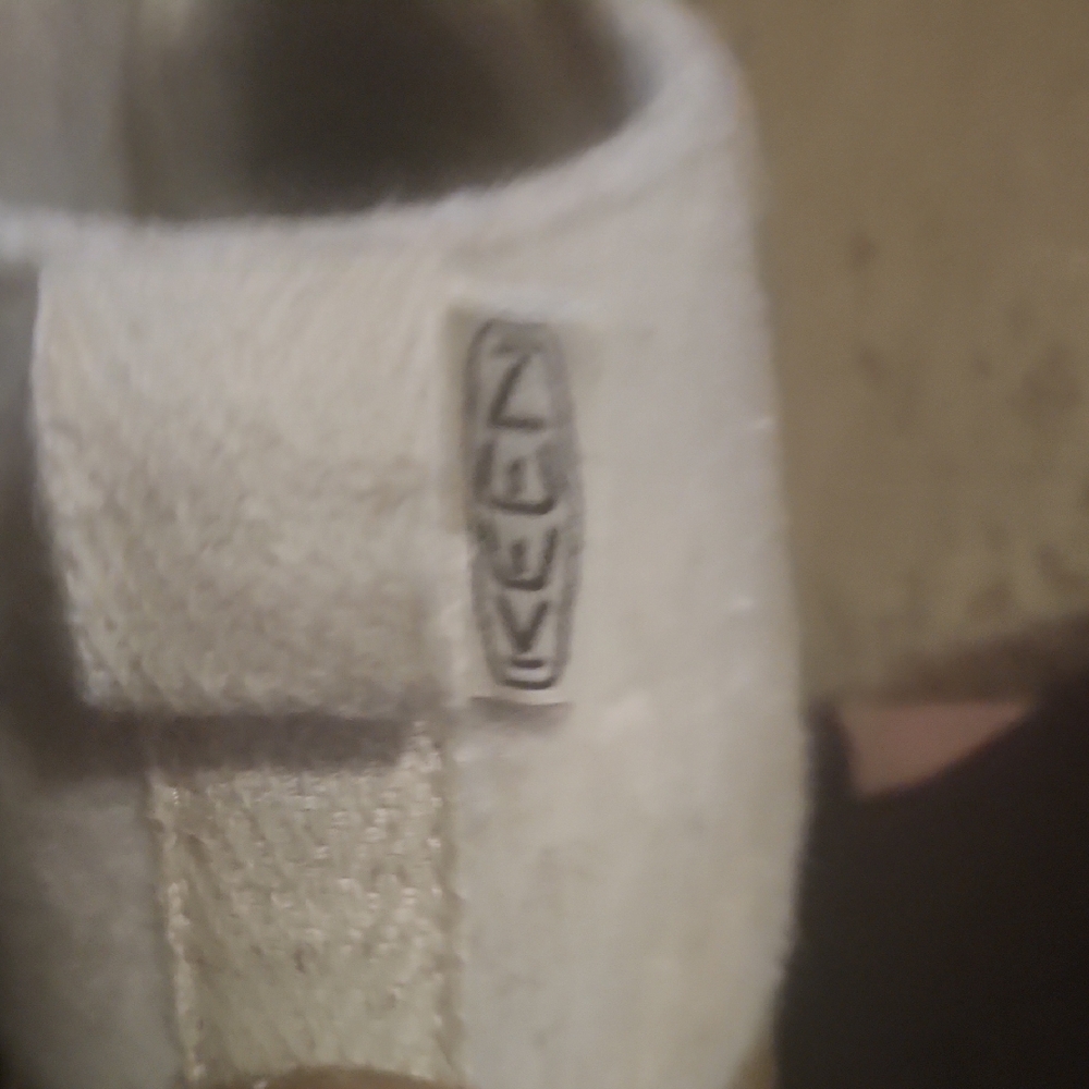 KEEN Women's Mosey Chukka boot in Natural felt size 10 - Picture 7 of 7